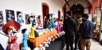 El Día de Muertos llega al Centro Recreativo Xalapeño .