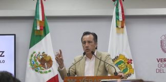 Por “psicosis colectiva”, el desmayo de alumnos, reporta Cuitláhuac García