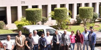 Dona Congreso tres unidades automotrices a Bomberos de Xalapa .