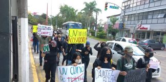 Movilización universitaria exhibe dos posiciones sobre el Paro mientras alistan megamarcha