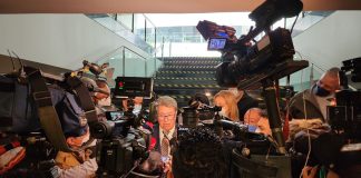 Ricardo Monreal presenta a SEGOB y Fuerzas Armadas propuesta para ampliar sus tareas de seguridad .