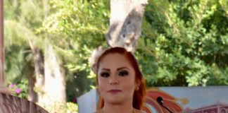 La alcaldesa Erika Briones fallece en extraño accidente carretero.