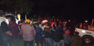 Gobierno de Puebla anuncia detención de policías de Veracruz y su estado robando tráiler.