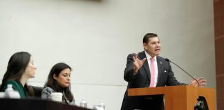 Feminicidio, pandemia que azota a mujeres, reconoce Alejandro Armenta.