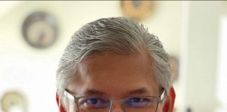 Denuncian que designación de secretario académico de UV carece de validez oficial