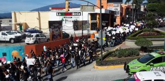 La renuncia, luego de la marcha .