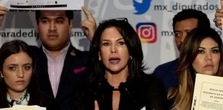 Piden sancionar y destituir a María Clemente García por agresiva y publicar video sexual explícito en Twitter