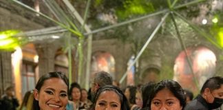 Yalitza Aparicio deslumbra con look en los Premios Ariel 2022