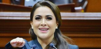 Teresa Jiménez se convierte en la primera mujer en gobernar Aguascalientes .