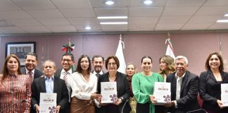 Recibe Congreso de Veracruz el IV Informe de Gobierno .