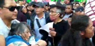 Se desmayan personas mayores en amlomarcha