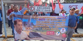 Protestan por 12 años sin pago de afectaciones por libramiento #SCT #Xalapa #Perote