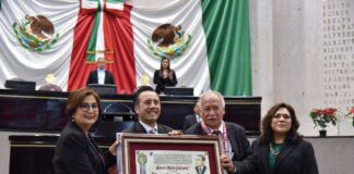 Entrega Congreso al Dr. Manuel Gómez la medalla Adolfo Ruiz Cortines 2022