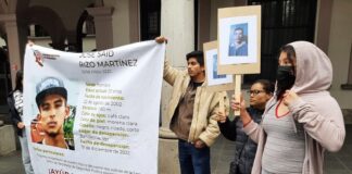 Acusan a dos elementos de la FC de llevarse a un joven.