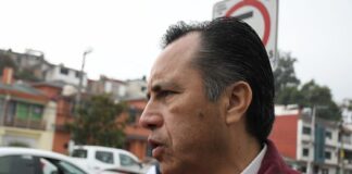 Cuitláhuac García minimiza agresión a joven en Tuxpan y denuncias de desapariciones de mujeres y niñas