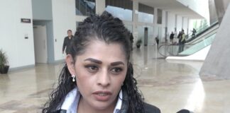 Edna del Carmen renuncia como alcaldesa por amenazas de muerte en San Luis Potosí.