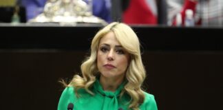 Piden garantizar sueldo digno para futbolistas mexicanas.