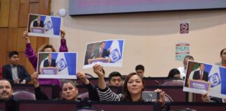 Lamenta Paul Martínez que panistas acusen a Magistrada electoral con falsedades