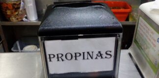 PROPINAS, SEGURIDAD Y PROFECO EN RESTAURANTES Y NEGOCIOS .