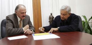 AMLO defiende a Rioboó tras revelaciones sobre sus actividades y reunión en presidencia