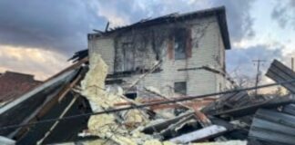 Suman nueve personas fallecidas y al menos 12 heridas por tormentas y tornados en sur de EU