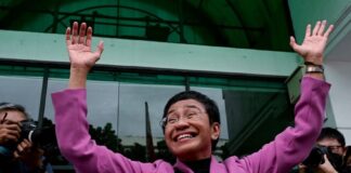 Periodista ganadora del premio Nobel de la Paz fue absuelta de acusaciones de expresidente