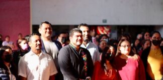 Zenyazen Escobar entrega más plazas para abatir ausencia de maestros .