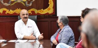 Desde temprano atiende Alcalde de Xalapa a la ciudadanía con política de puertas abiertas