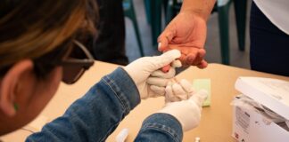 Mujeres monógamas, vulnerables a contagio de VIH por su pareja masculina.