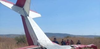 Caída de avioneta deja dos personas muertas en Morelos.