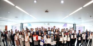 Mayor esfuerzo para retener a jóvenes talento y darles oportunidades, demanda Ricardo Monreal