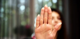 Urgen en Senado a eliminar violencia económica y laboral en contra de las mujeres