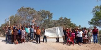 Pobladoras de Sarabia Guichicovi Oaxaca envían mensaje al Presidente de la República. Acusan al IMSS