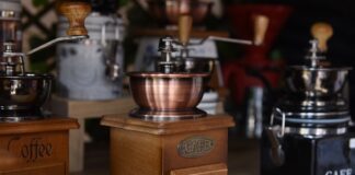 Café, cultura y diversión en el parque Juárez  .