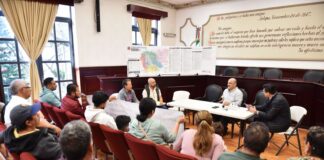 Recibe Ricardo Ahued a patronatos en audiencia ciudadana.