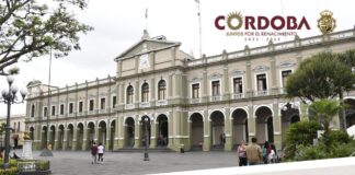 “Jueves de Renacimiento” en la explanada del Palacio Municipal de #Córdoba.