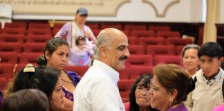 AHUED, EL MEJOR ALCALDE DEL PAÍS .