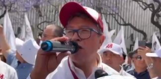 Ricardo Monreal encabeza marcha hacia el zócalo por 18 de marzo #Video