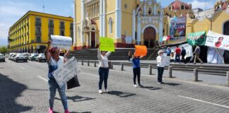 Pensionadas bloquearon centro de Xalapa en demanda de su pago en Veracruz