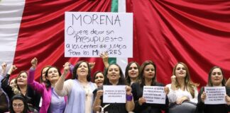 Toman tribuna en Cámara Diputados porque Morena quiere dejar sin presupuesto centros de justicia para Mujeres