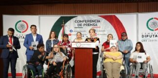 Condenan incidente que vivió atleta paralímpica Kayla Woputz en aeropuerto de Veracruz