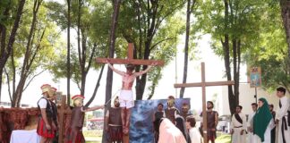Realizan Viacrucis de Estampas Vivientes en la UAG .