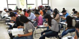 Inicia trámite para exámen de admisión de la UV.