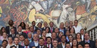 En agosto debe haber candidato, habría ordenado AMLO, según El País .