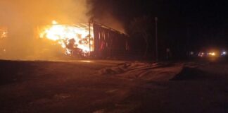 Se incendia bodega en Alvarado Veracruz.
