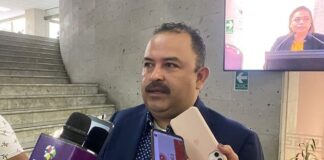 Juan Enríquez Santos Mendoza sale en defensa de taxistas