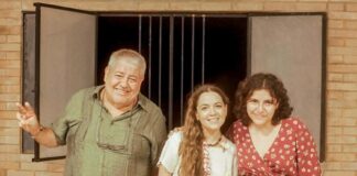 Manuel Huerta y Natalia Lafourcade recorren el centro de Documentación Jarocho #Jáltipan