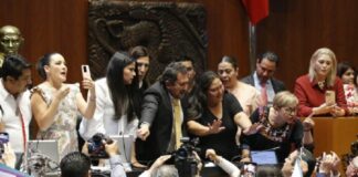 Las peores legislaturas de la historia mexicana .