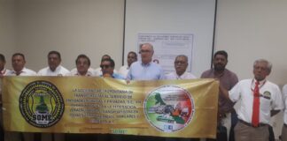 Con pruebas de pagos por concesión Transportistas exponen corrupción .