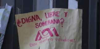 Alumnas amenazadas por «grupos porriles» entregan instalaciones de UAM Azcapotzalco; paro continúa